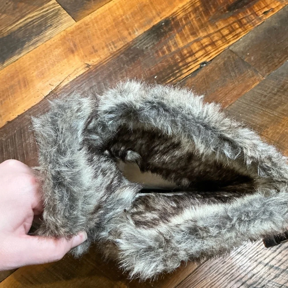 G.H. Bass & Co. Juno Duck Boots | Women’s Size 11M | Gray & Black Faux Fur Trim